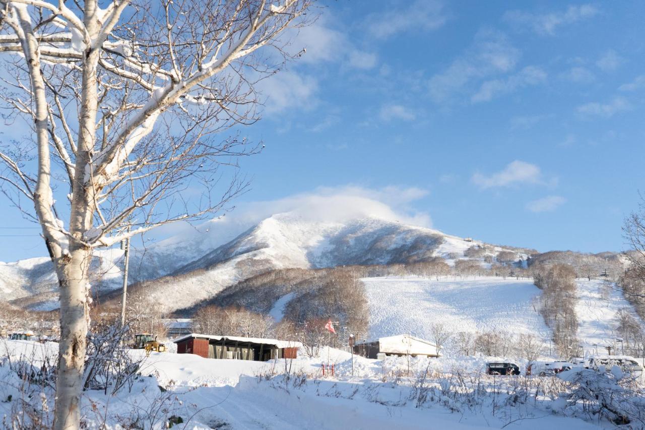 Alpenglow Lodges Ginkei Niseko Bagian luar foto