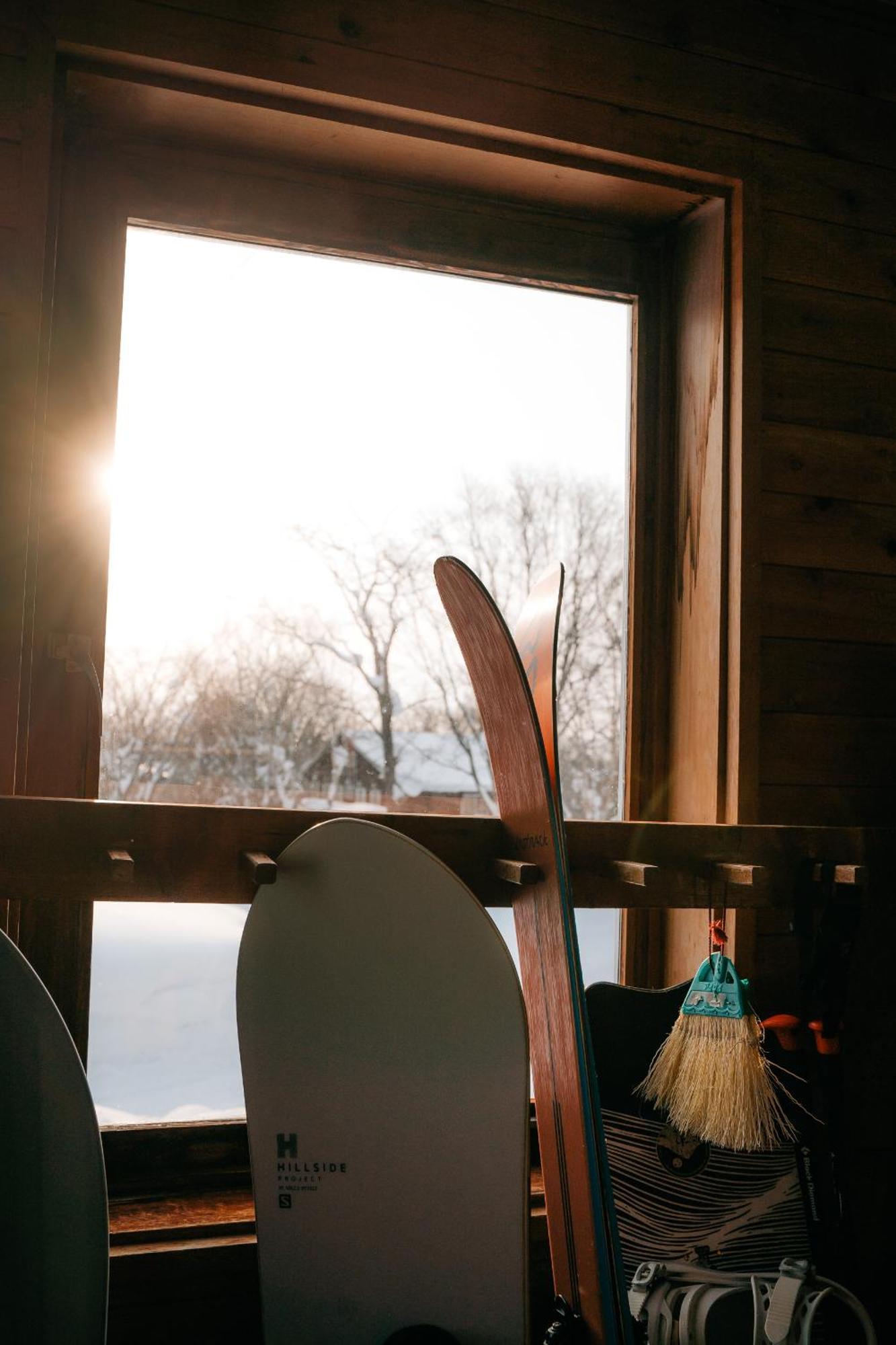 Alpenglow Lodges Ginkei Niseko Bagian luar foto