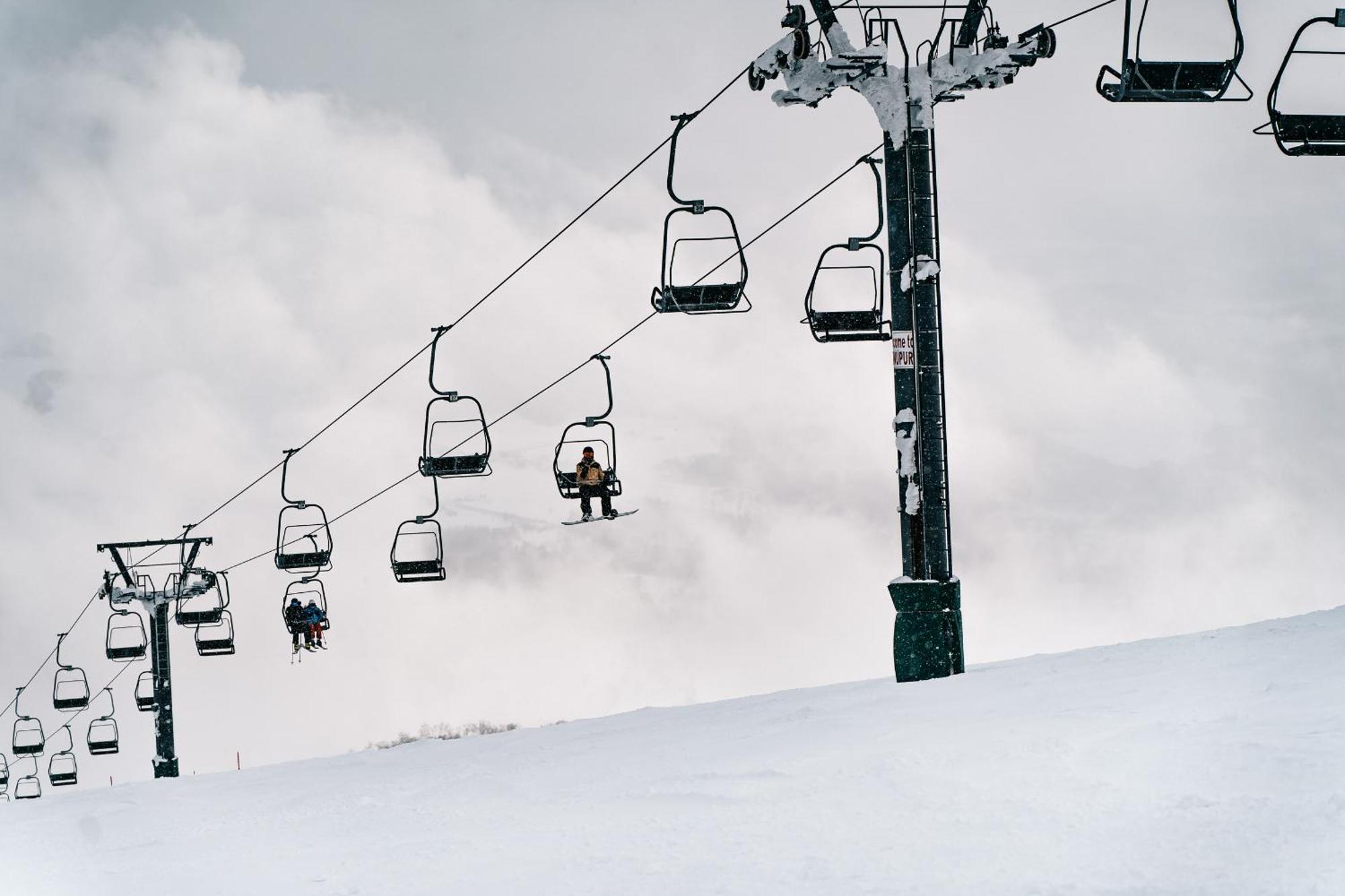 Alpenglow Lodges Ginkei Niseko Bagian luar foto