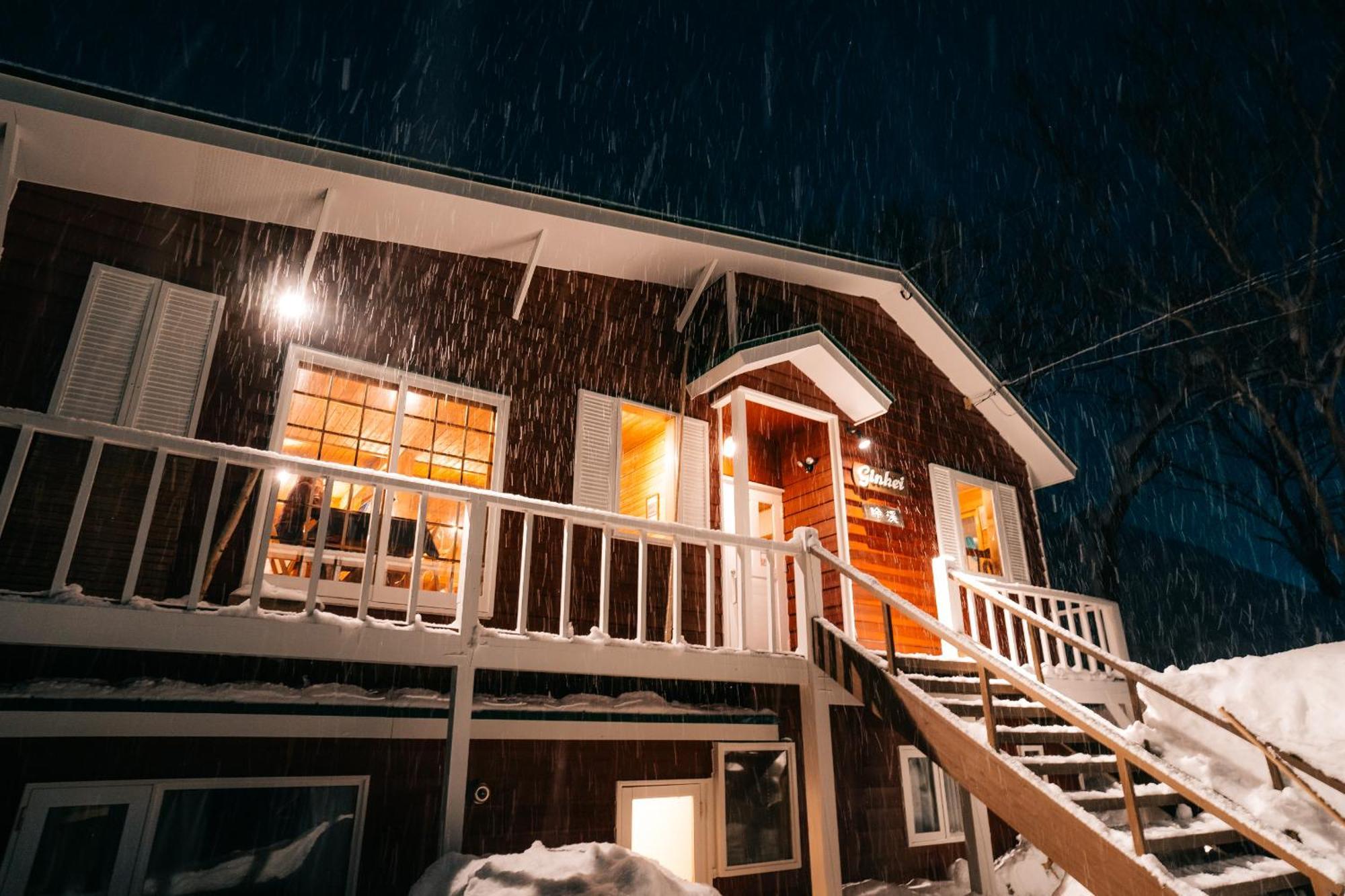 Alpenglow Lodges Ginkei Niseko Bagian luar foto